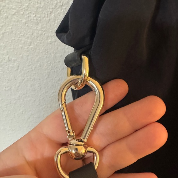 lululemon On My Level Bag - Picture 5 of 8